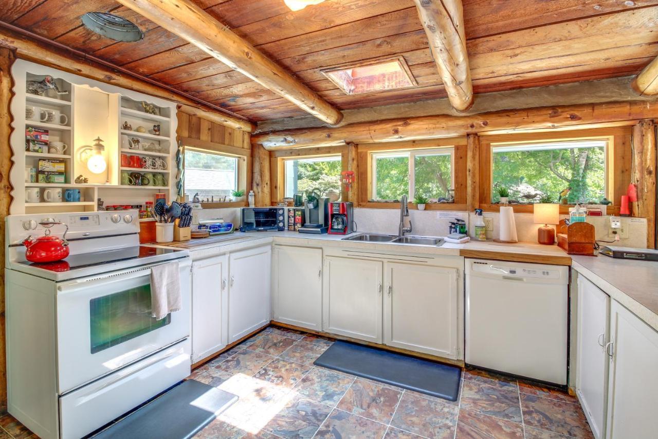 Rustic Bandon Log Cabin On 5 Acres Of Woodlands! Exterior photo